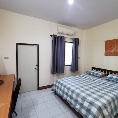 Deejai Hotel Si Racha Esterno foto