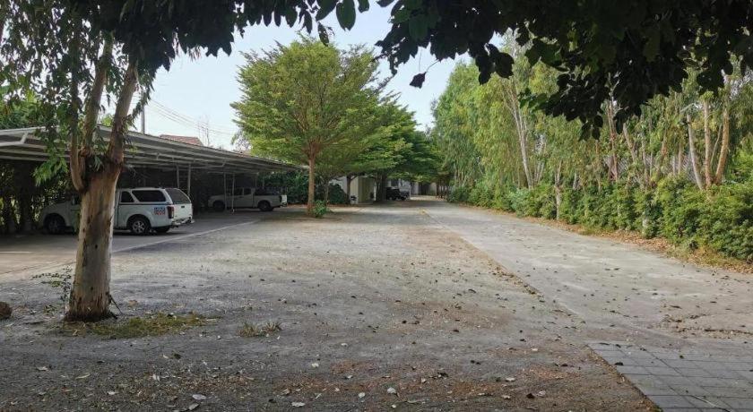 Deejai Hotel Si Racha Esterno foto