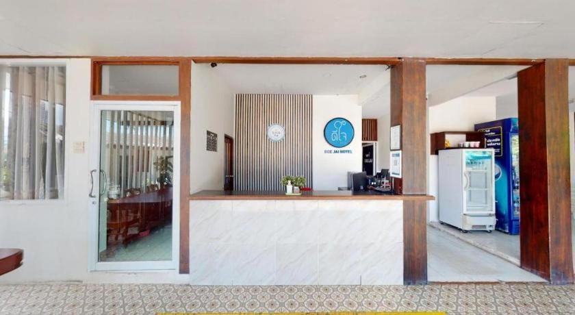 Deejai Hotel Si Racha Esterno foto